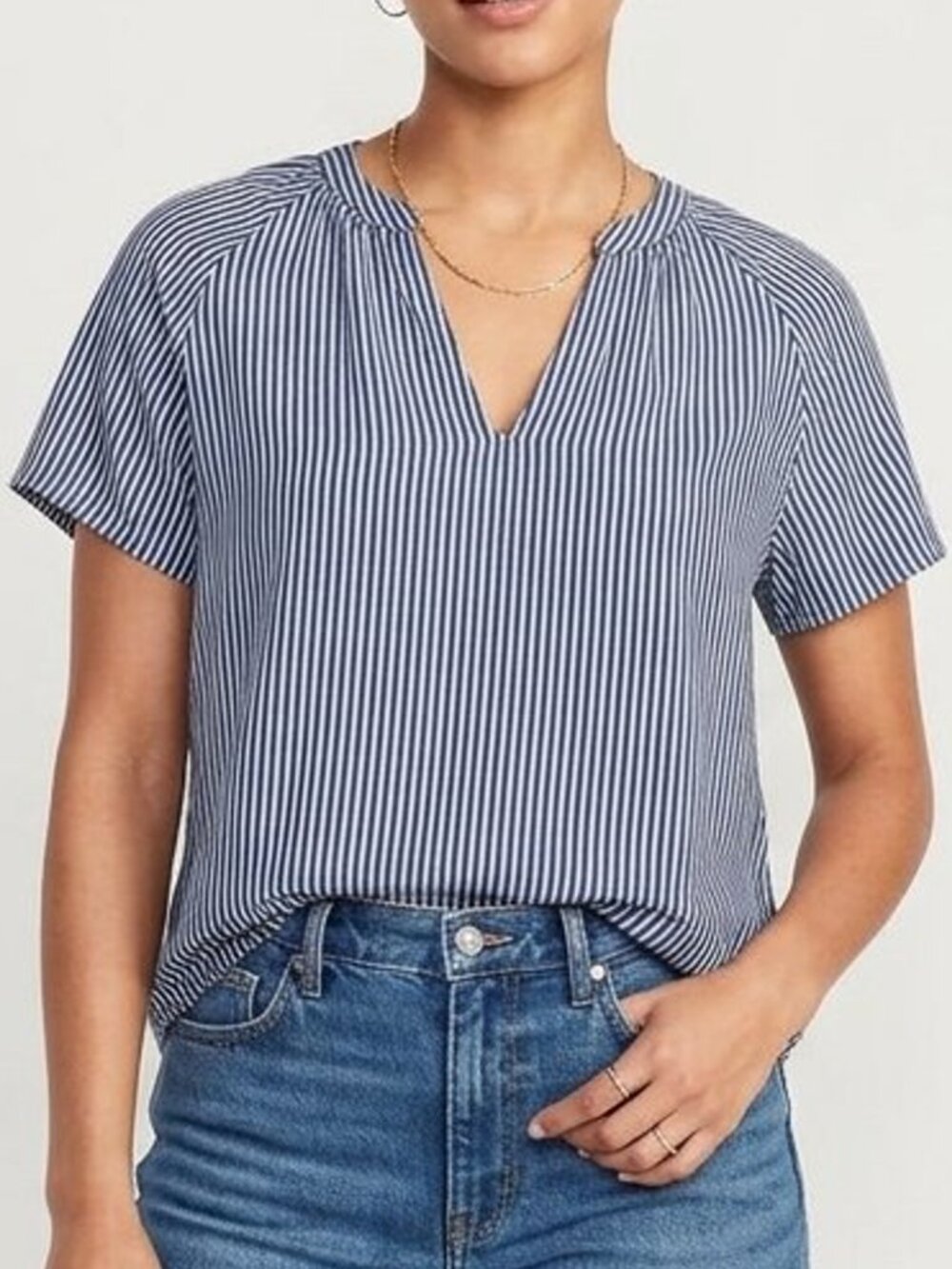 Flowy Fit V-Neck Raglan-Sleeve Top Blue/White Sz XS
